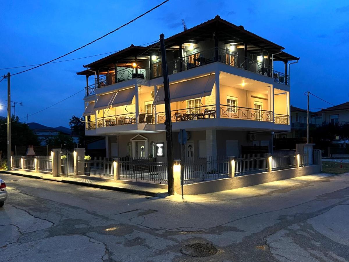 Posidonia Resort No5 Vrasná Dış mekan fotoğraf